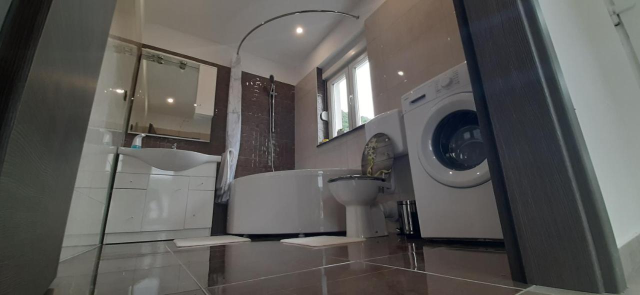 Apartmani Petar I Luka Бакар Екстер'єр фото