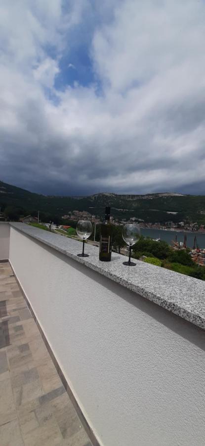 Apartmani Petar I Luka Бакар Екстер'єр фото