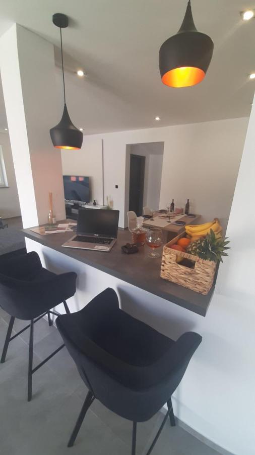 Apartmani Petar I Luka Бакар Екстер'єр фото