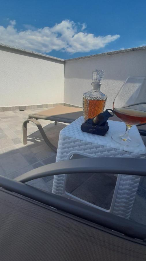 Apartmani Petar I Luka Бакар Екстер'єр фото